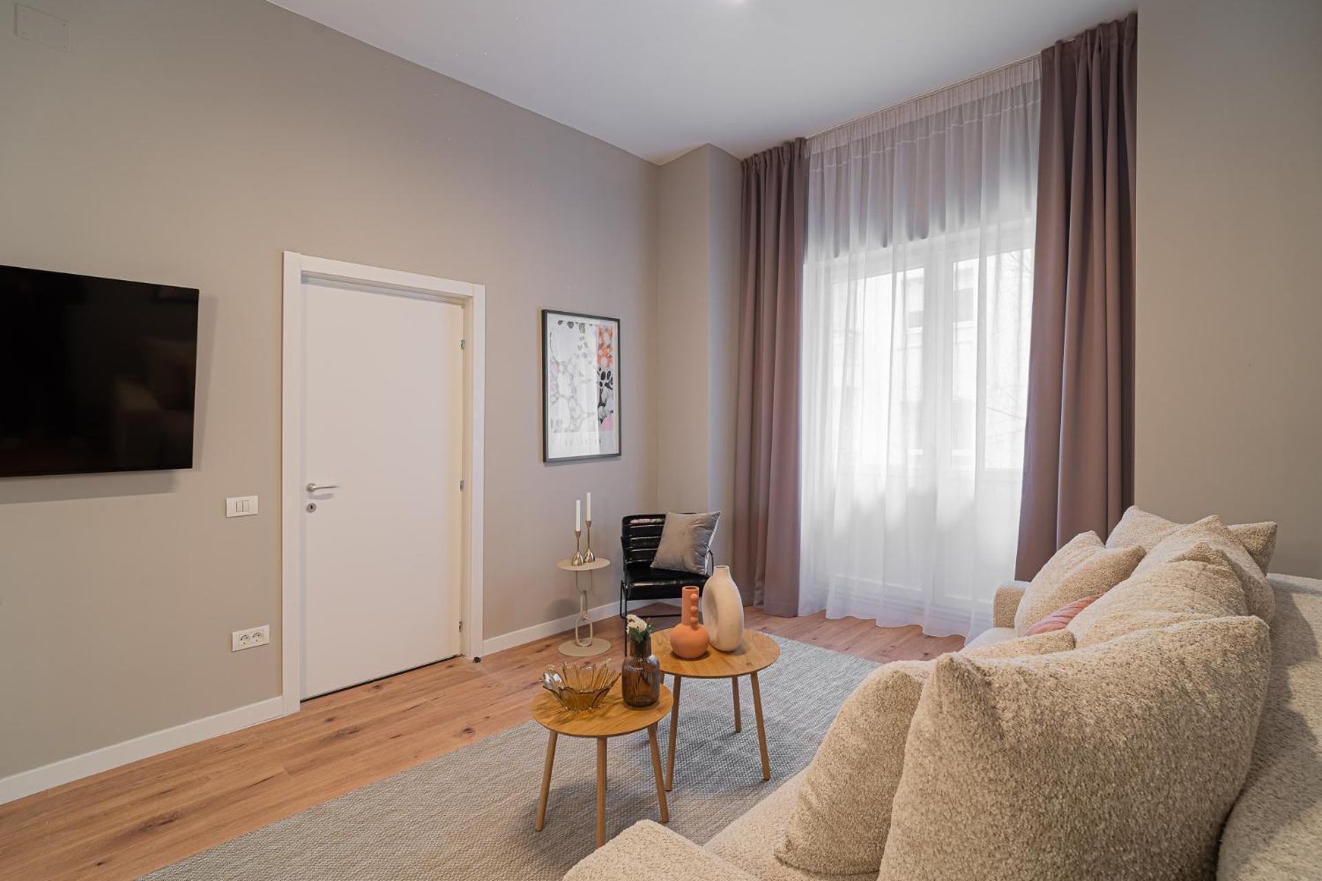 Loggia & Luxe 5Br Penthouse In Universitatii Area Βουκουρέστι Εξωτερικό φωτογραφία