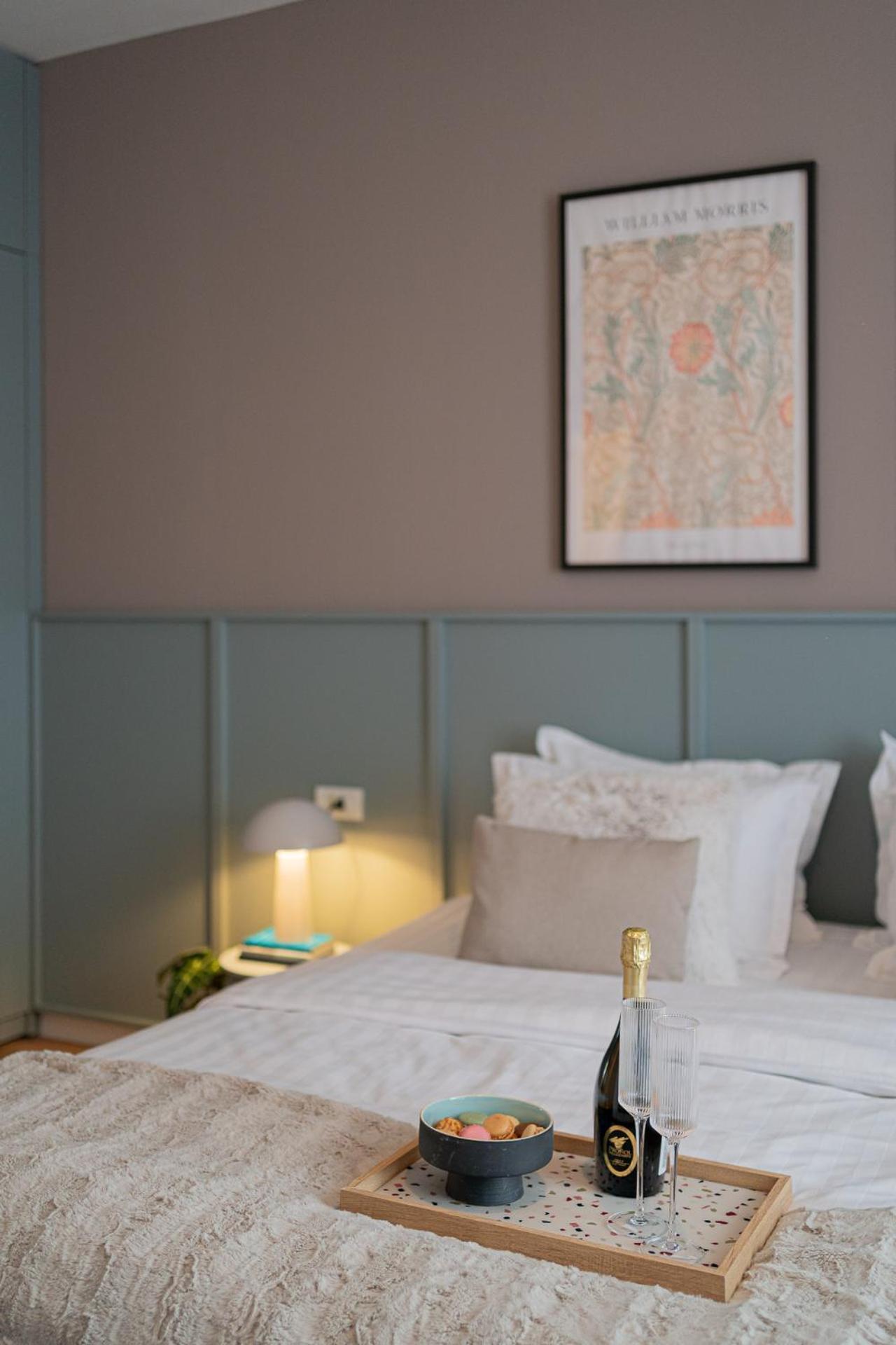 Loggia & Luxe 5Br Penthouse In Universitatii Area Βουκουρέστι Εξωτερικό φωτογραφία